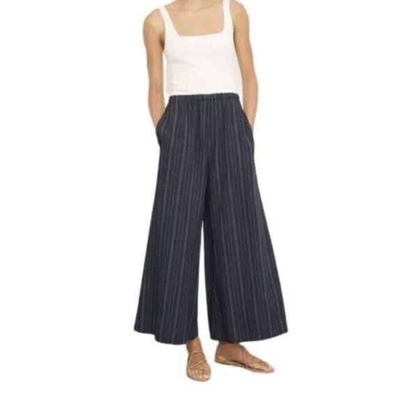 Vince Sz XS Wide Legged Crops Striped Culottes Navy Blue Classic Preppy Luxury - Picture 1 of 6